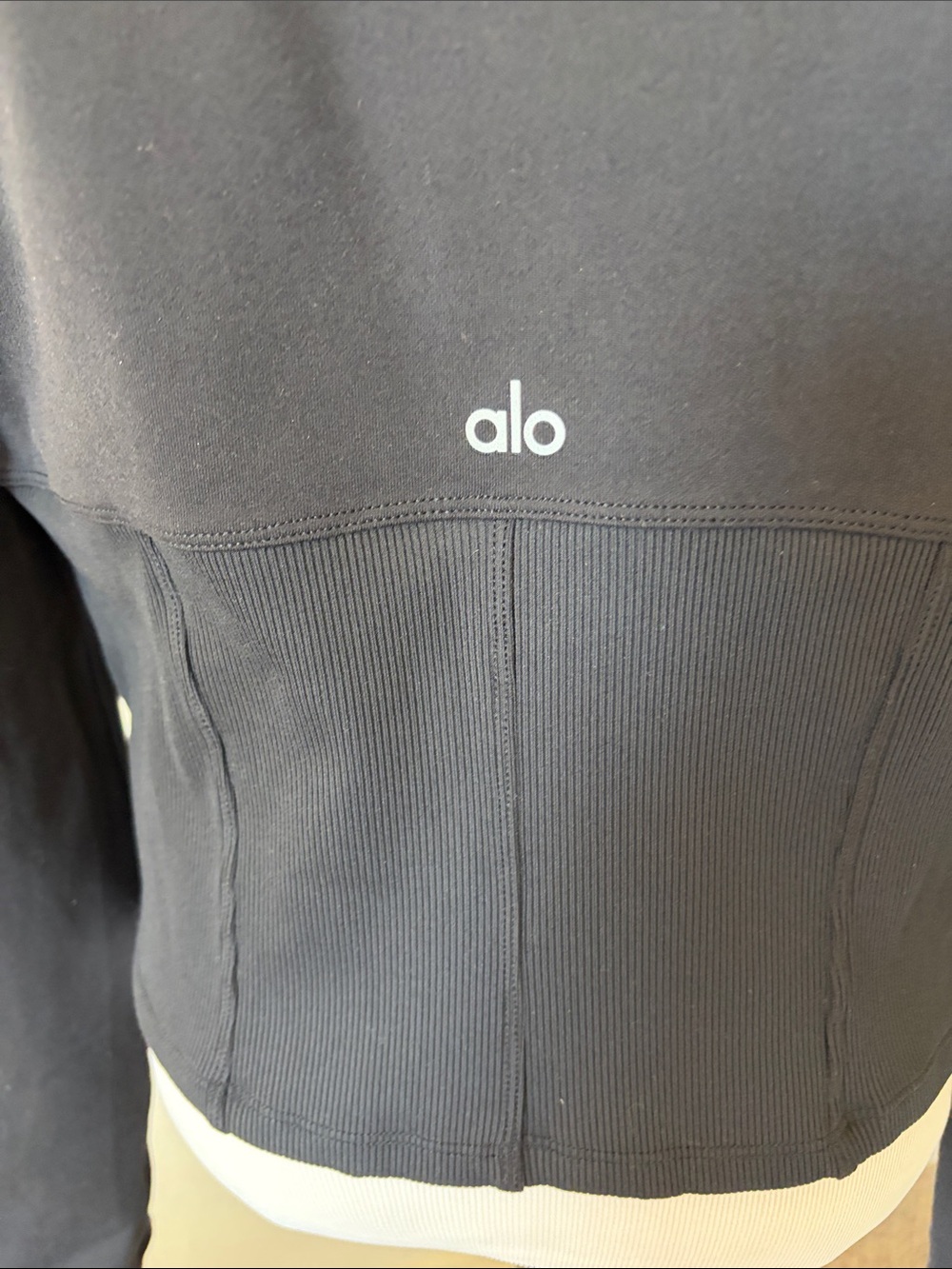ALO Yoga Black Full‑Zip Bomber Jacket - Picture 4 of 5